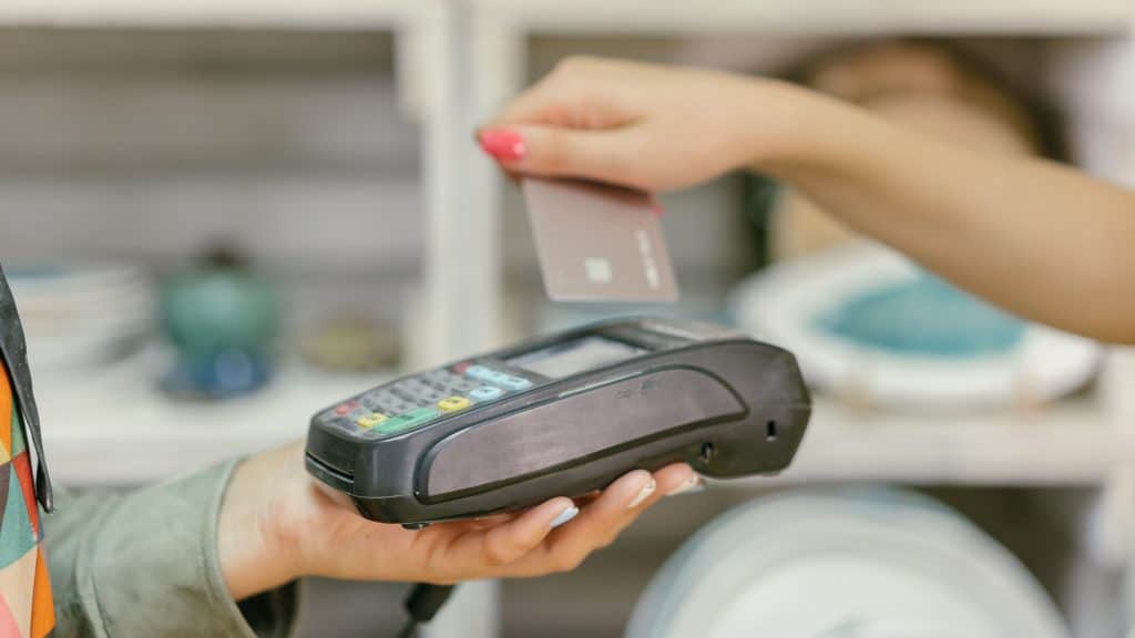 two women using a point of sale system